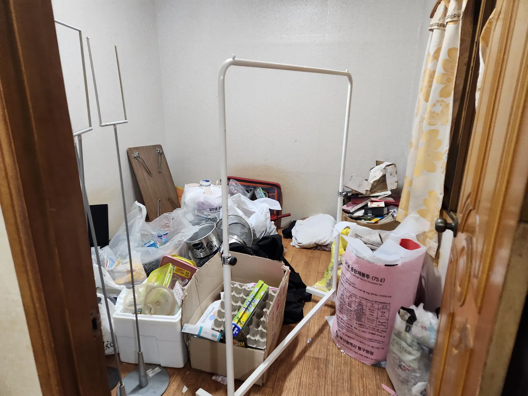 부산광역시 연제구 쓰레기집 청소 관련 현장 안내 이미지